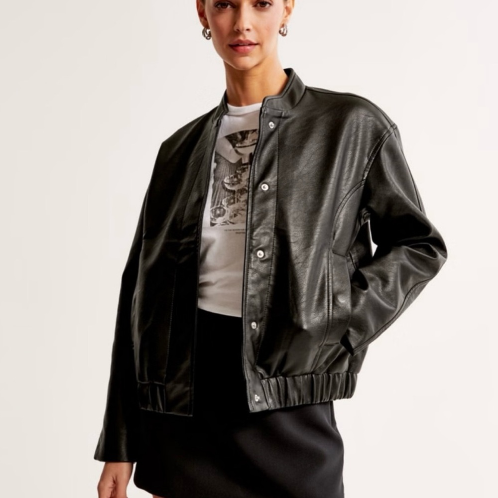 Abercrombie & Fitch Black Leather Bomber Jacket